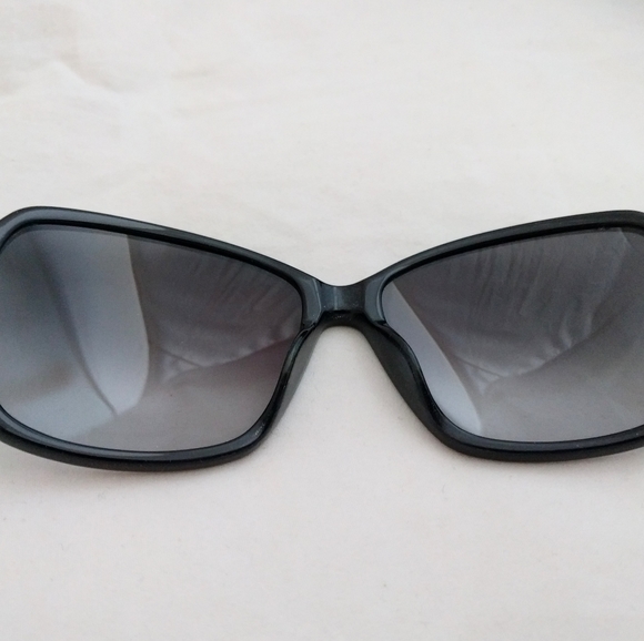 COACH sunglasses - Picture 6 of 9